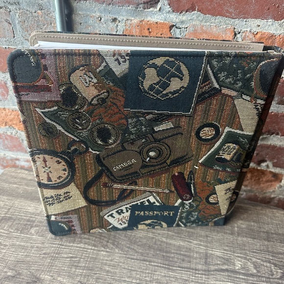 Creative Memories Passport Tapestry Travel Album 12x12 Pages - Picture 3 of 11